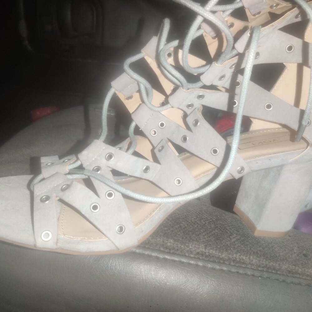 yoki women's gladiator